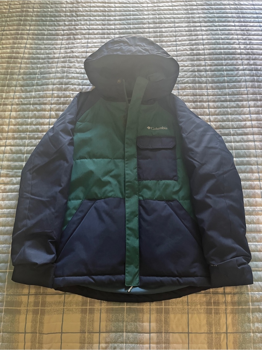 Columbia boy’s Hooded Colorblock Puffer Jacket – Green/Blue